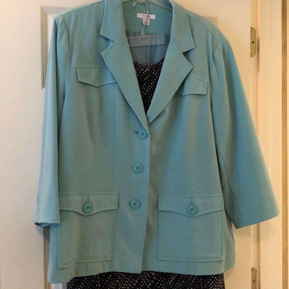 Flirty elastic waist skirt w 3/4 sleeve jacket